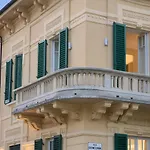 Allegra & * Viareggio