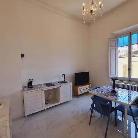 Apartament Allegra & *